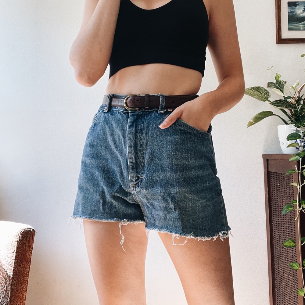 LEE cut off jean shorts!